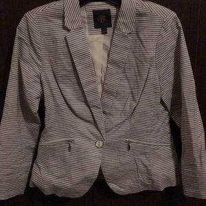One button jacket